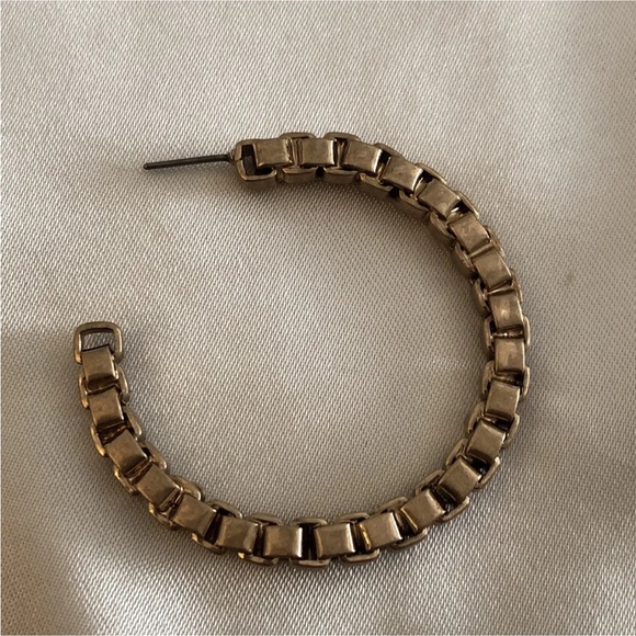 ALLSAINTS Gold Tone C-Shaped Link Chain Hoop Earrings NWT - Picture 9 of 12